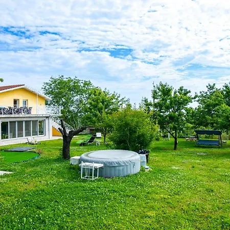 кала * Patalenica