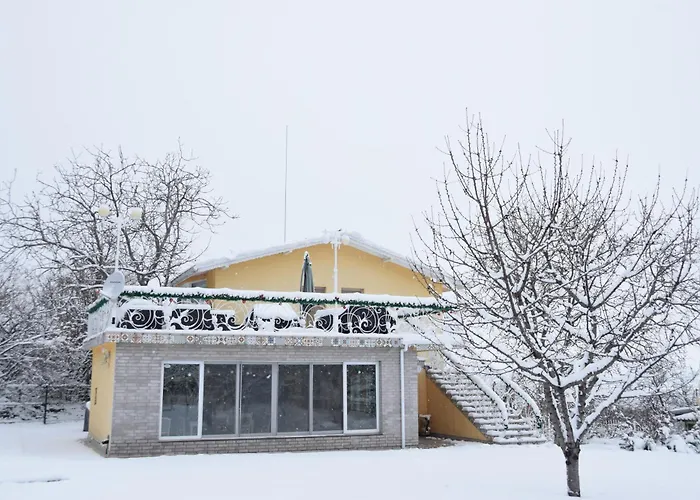 Луксозна вила кала Паталеница